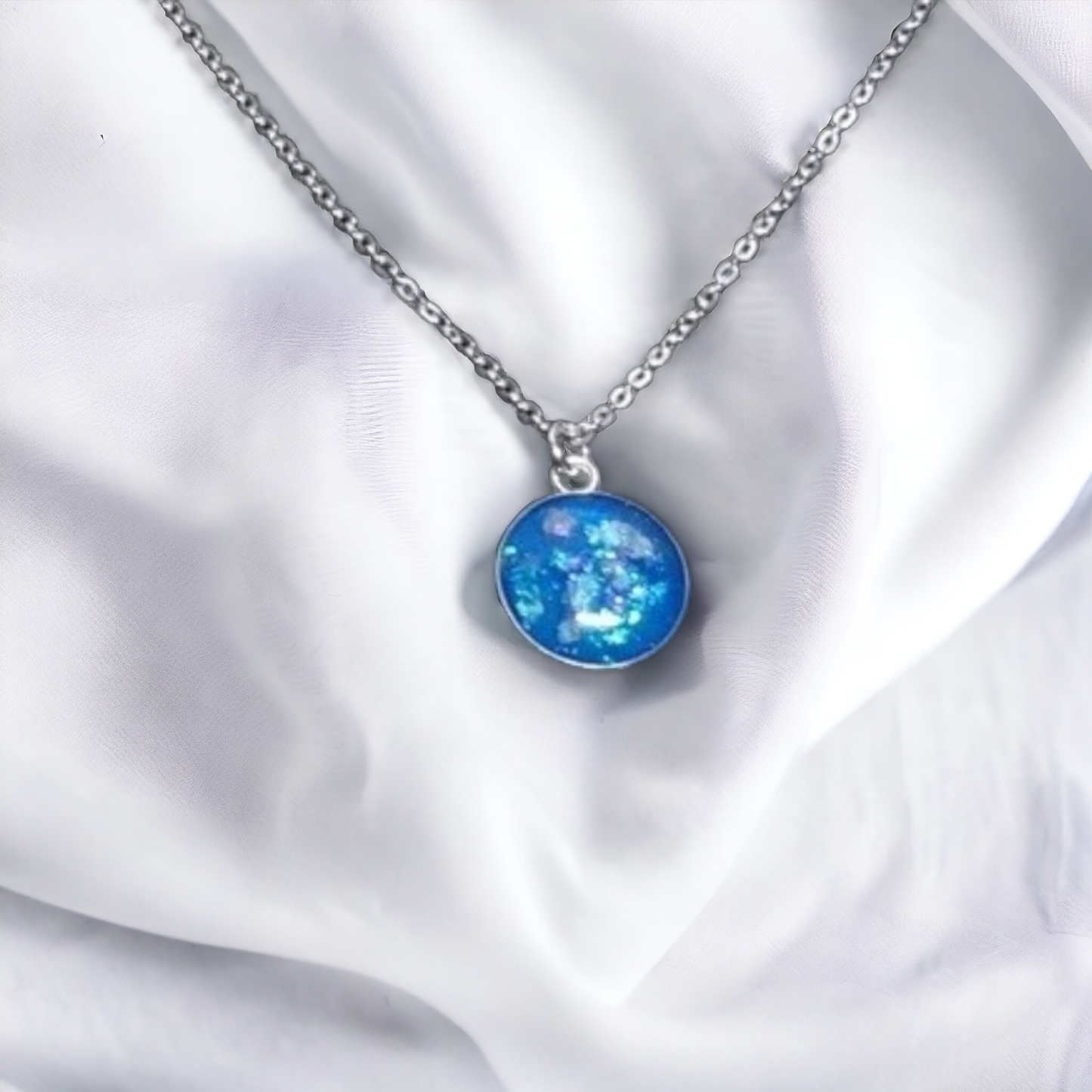 Indiana - Keepsake Small Round Necklace