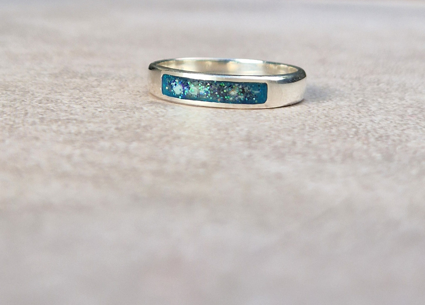 Isla - Half Channel Ring